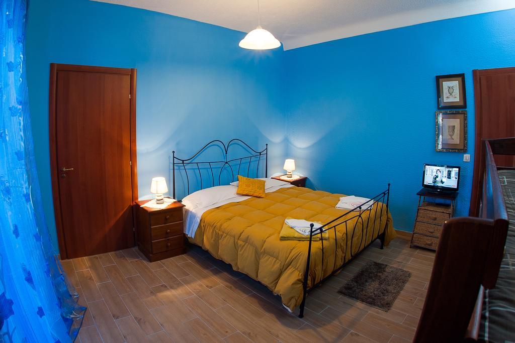 Bed and Breakfast Umberto 33 Пьяцца-Армерина Номер фото